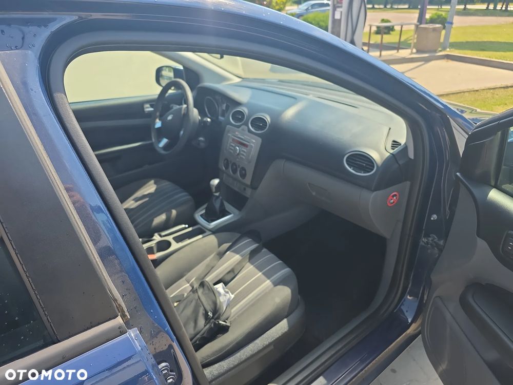Ford Focus - 12