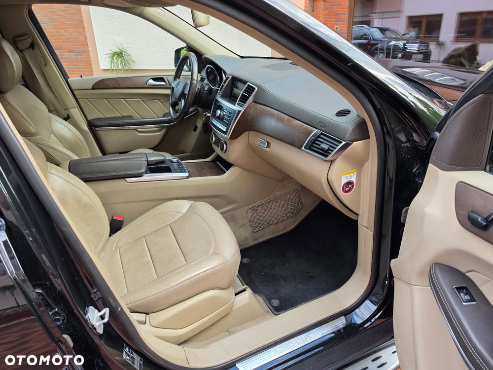 Mercedes-Benz GL 350 BlueTEC 4-Matic - 11