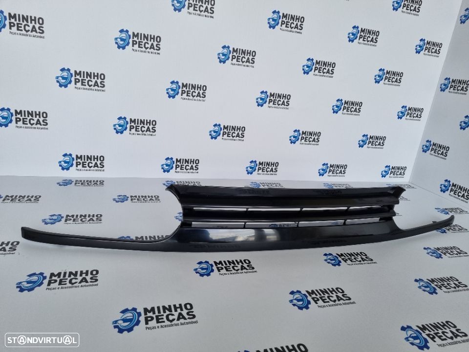 Grelha Frontal Vw Golf 3 S/ Simbolo - 3
