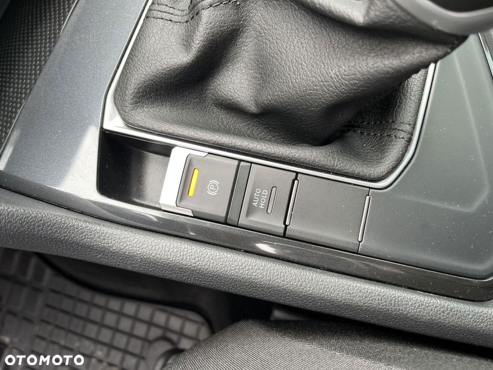 Volkswagen Tiguan - 25