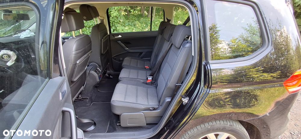 Volkswagen Touran 2.0 TDI SCR DSG Join - 12