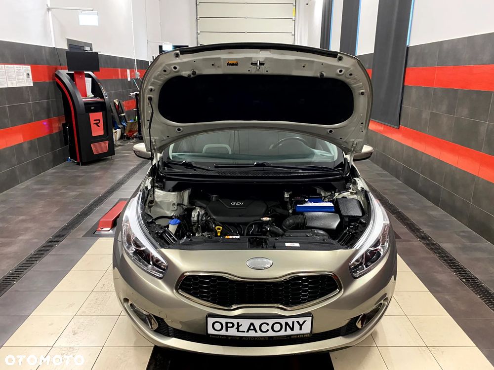 Kia Ceed 1.6 GDI ISG Vision - 23