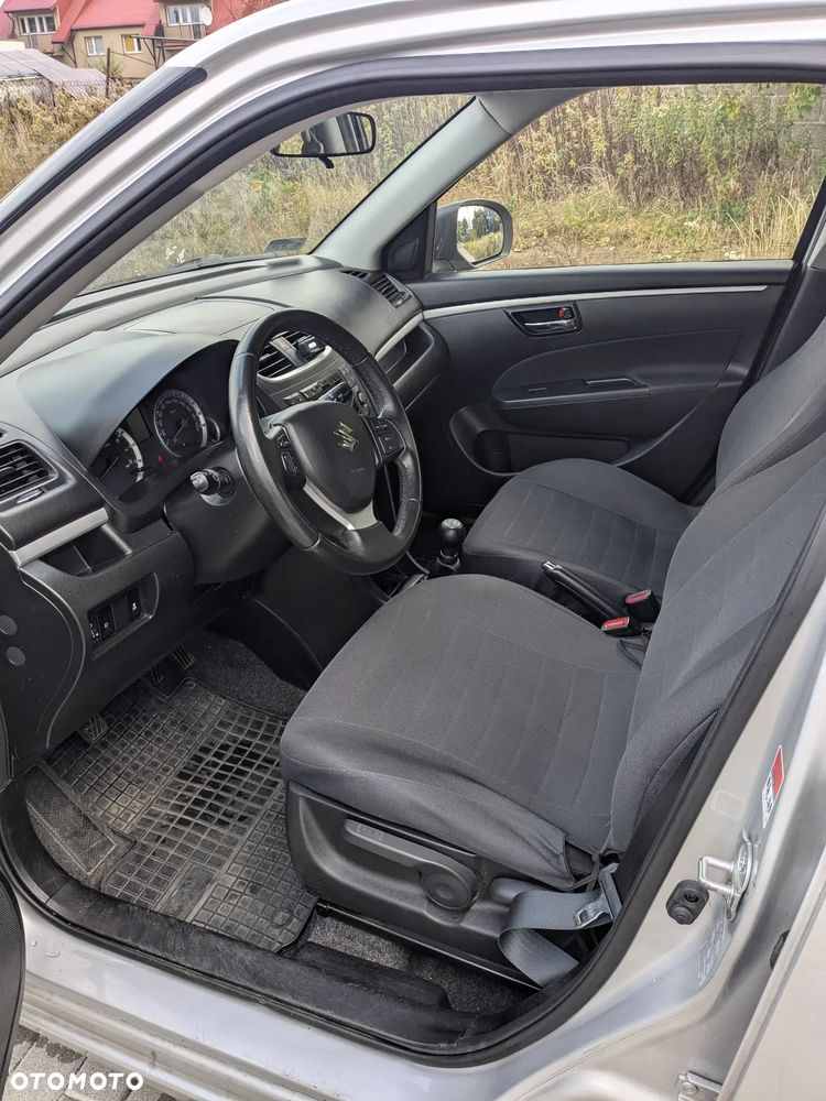 Suzuki Swift - 11