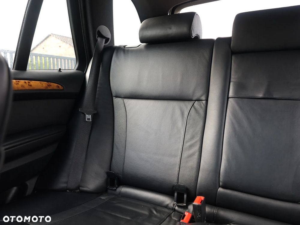 BMW X5 4.4i - 24