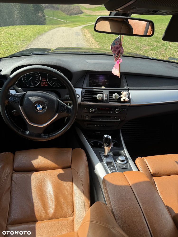 BMW X5 3.0d - 11