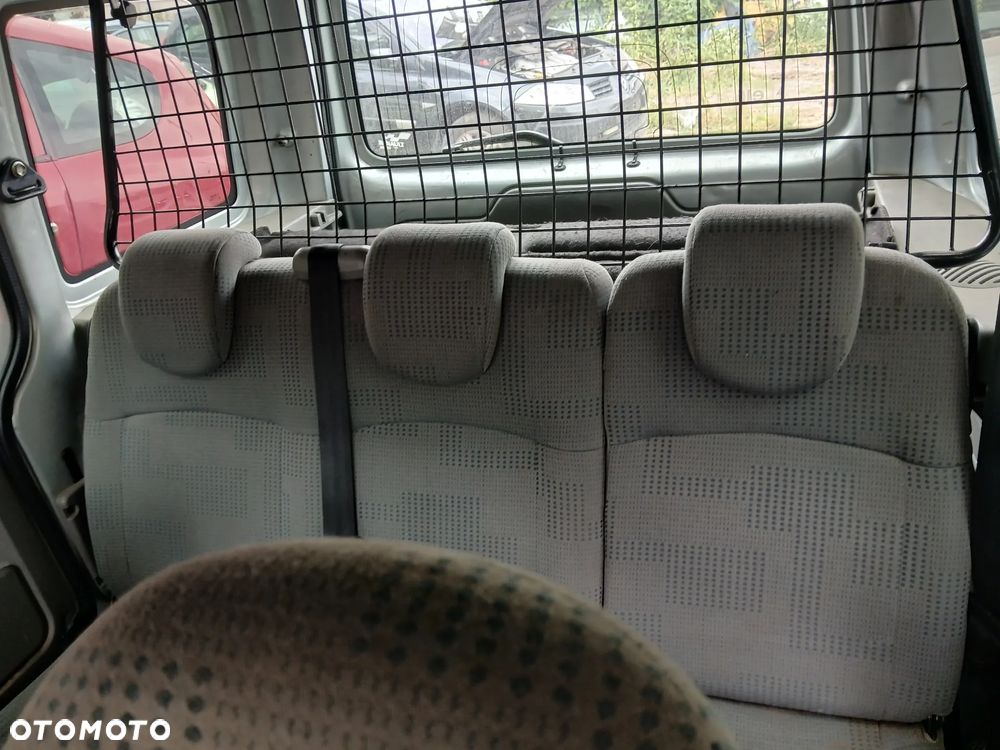 renault kangoo I lift TEB64 5D fotel fotele kanapa deska kokpit podsufitka boczek boczki klamka - 6