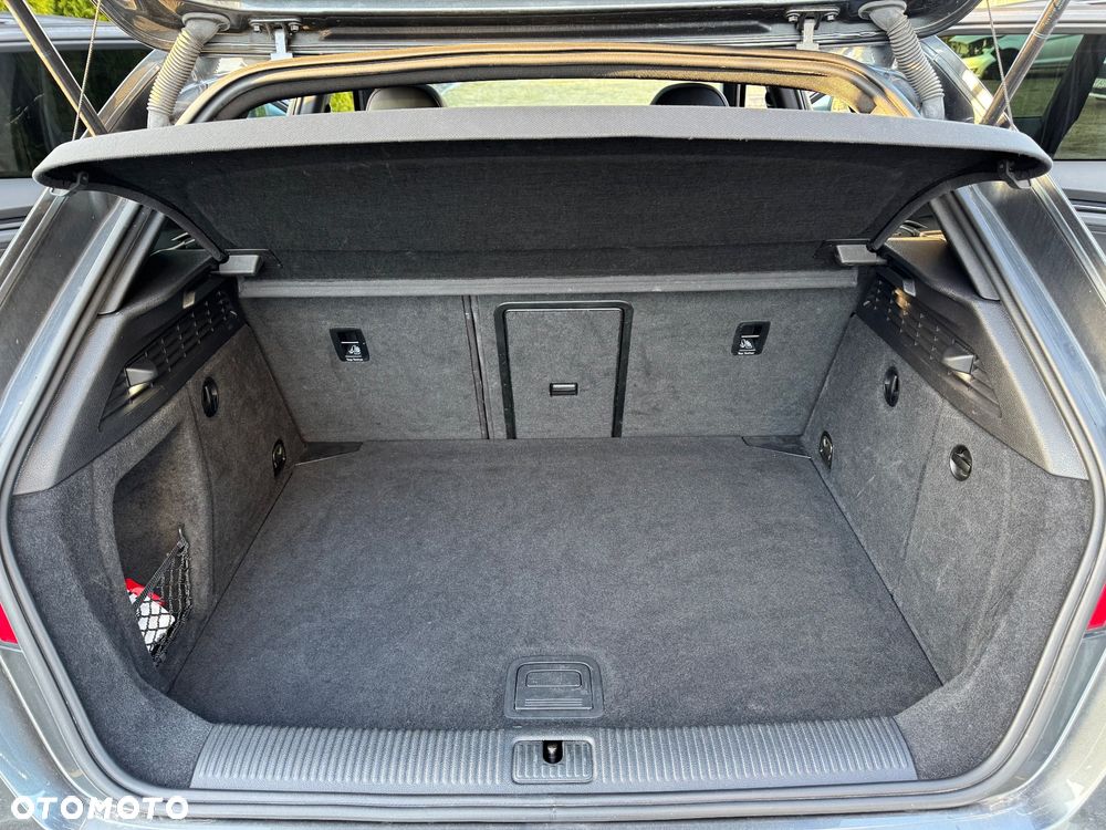 Audi S3 S tronic - 23