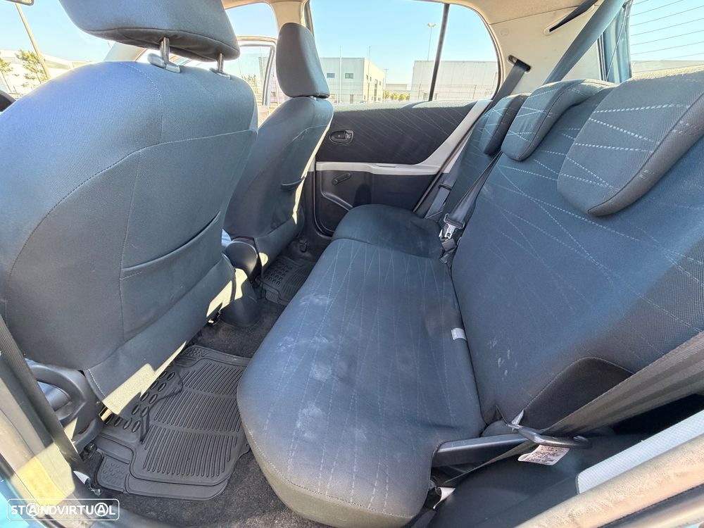 Toyota Yaris 1.4 D-4D Sol AC+VSC - 24