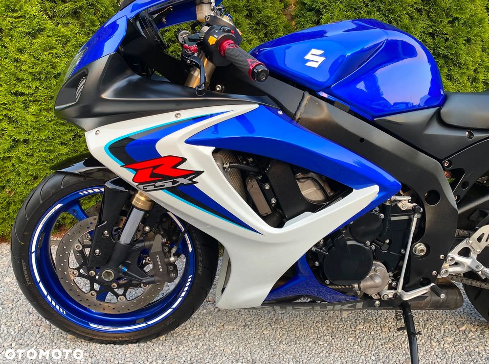 Suzuki GSX-R - 28