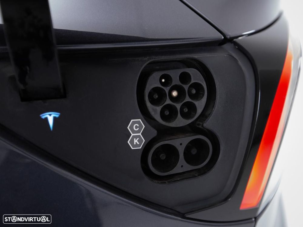 Tesla Model 3 Long Range Tração Integral - 17
