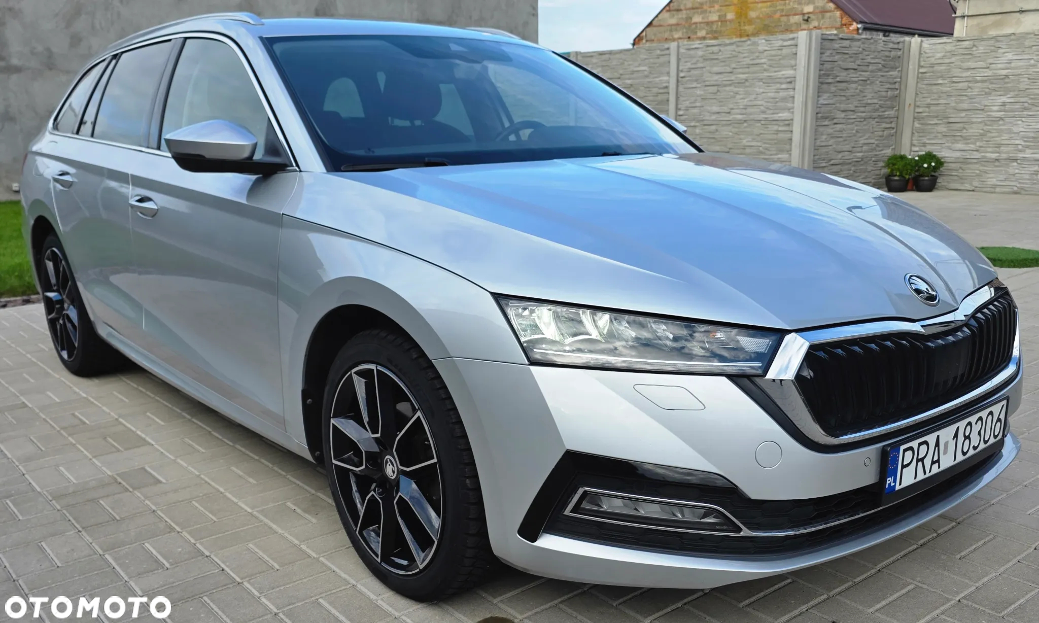Skoda Octavia 2.0 TDI Essence DSG - 36