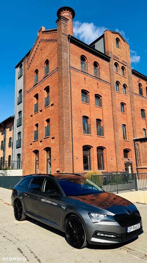 Skoda Superb 2.0 TDI SCR Style DSG - 2
