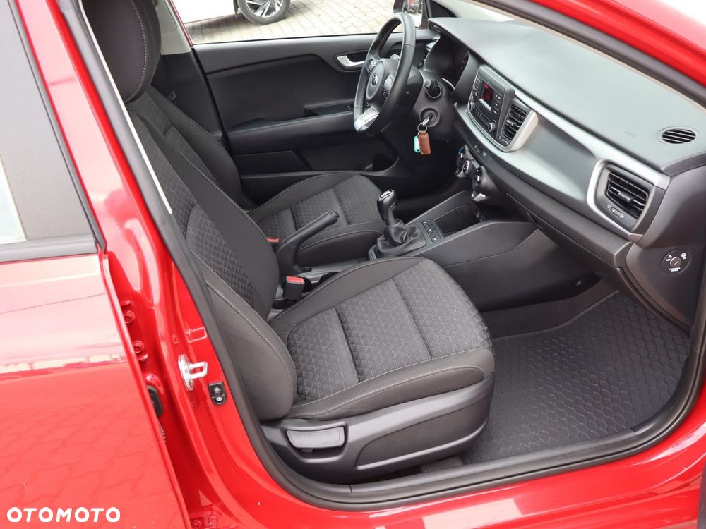 Kia Rio - 7