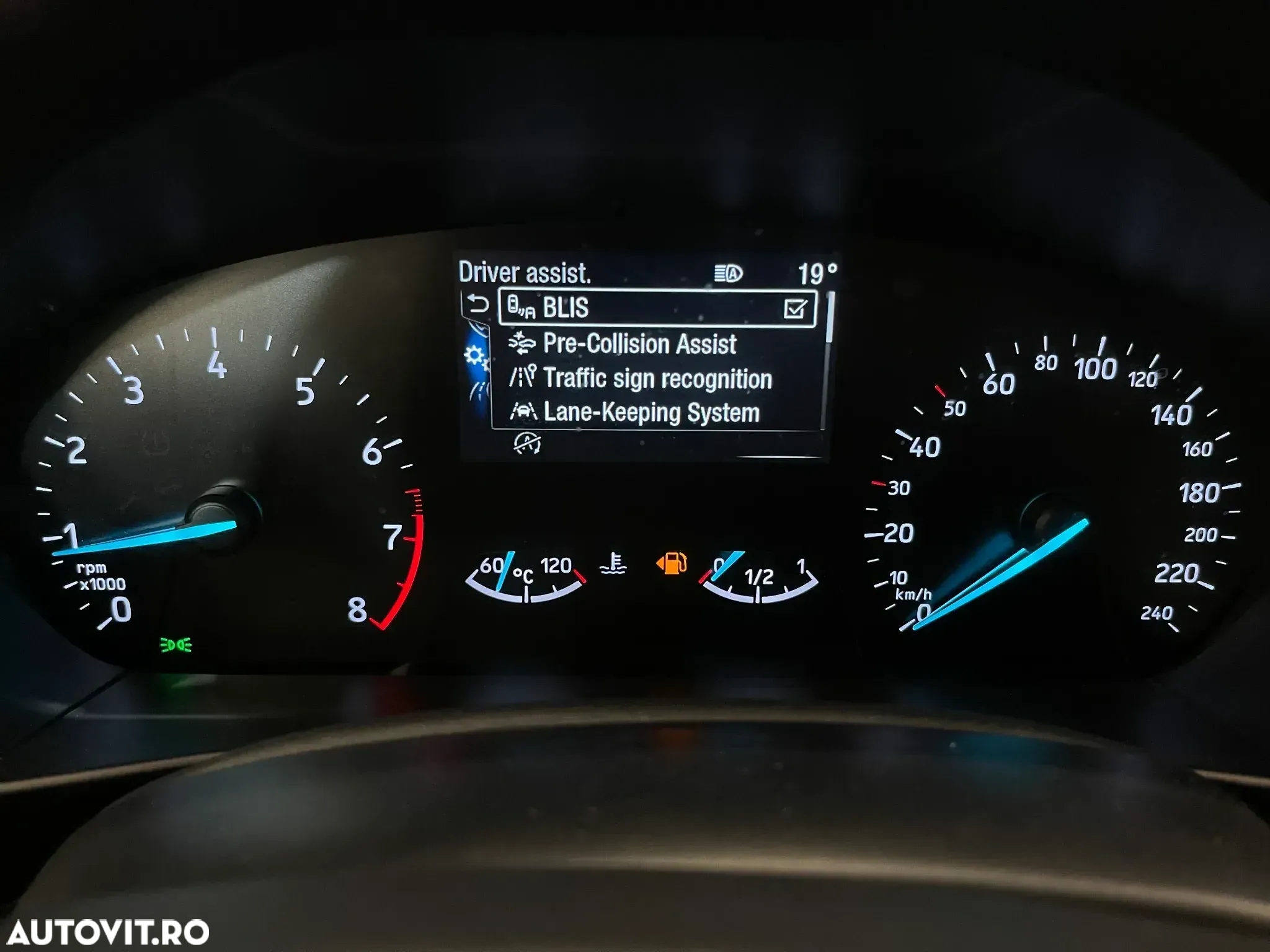 Ford Focus 1.0 EcoBoost Trend Edition - 19