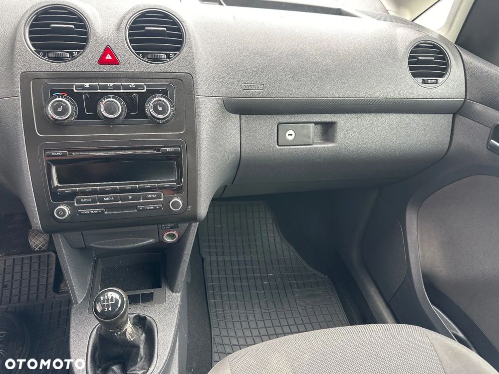 Volkswagen Caddy Highline - 22