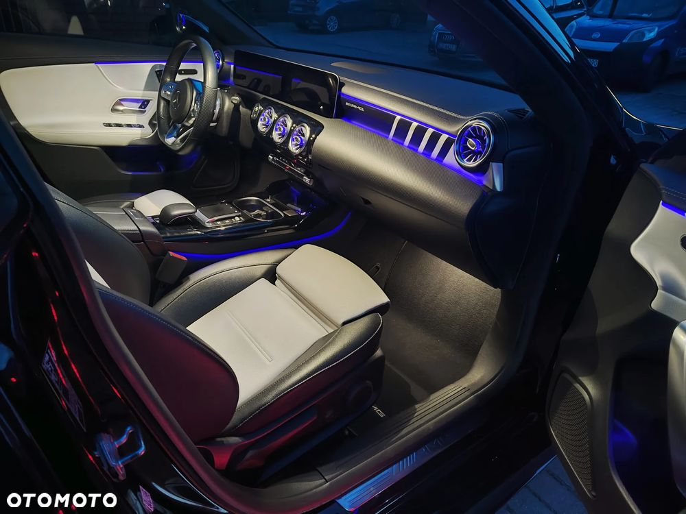 Mercedes-Benz CLA AMG 35 4Matic B AMG Speedshift 7G-DCT - 10