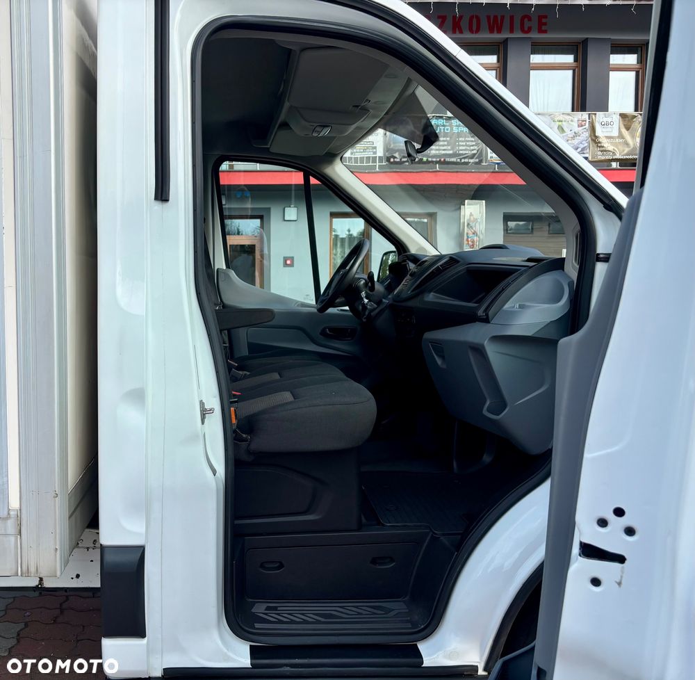 Ford Transit - 30