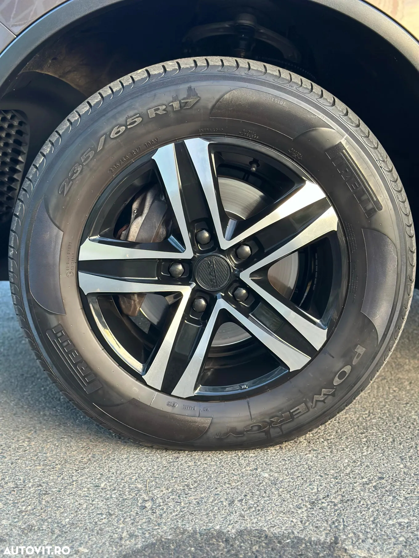 Volkswagen Touareg - 12