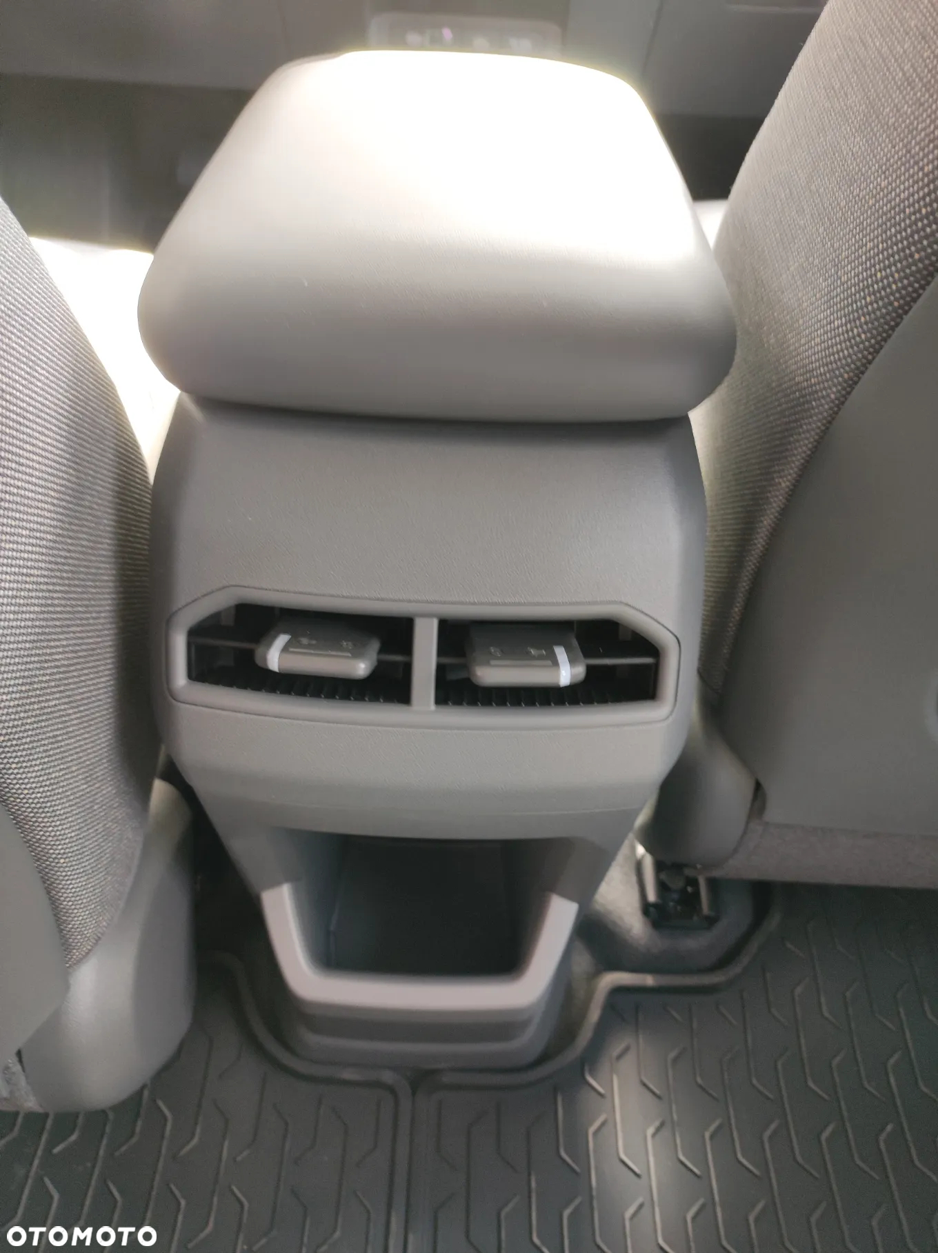 Kia EV3 58.3kWh Air - 24