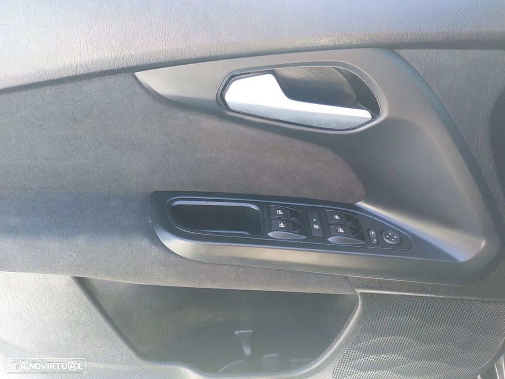 Fiat Tipo 1.3 M-Jet Lounge Tech J17 - 10