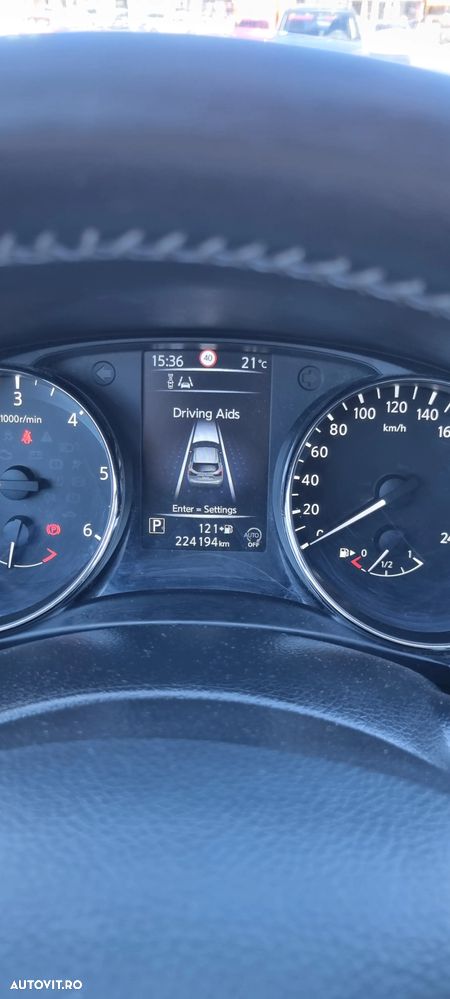 Nissan Qashqai 1.6 DCI Xtronic TEKNA+ - 10