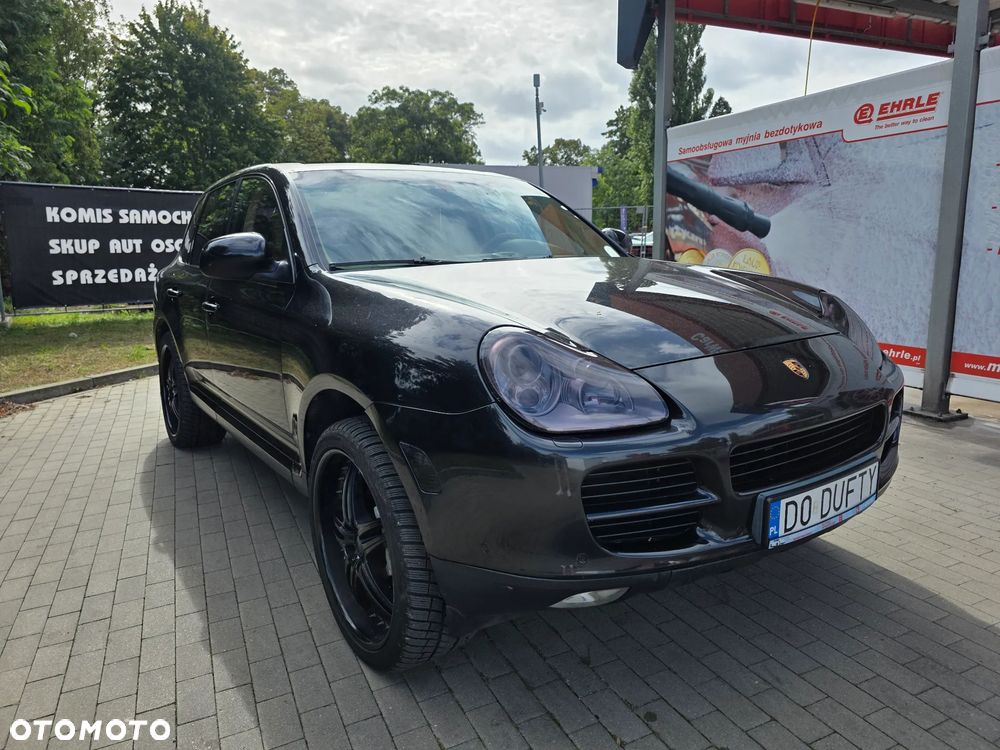 Porsche Cayenne - 2
