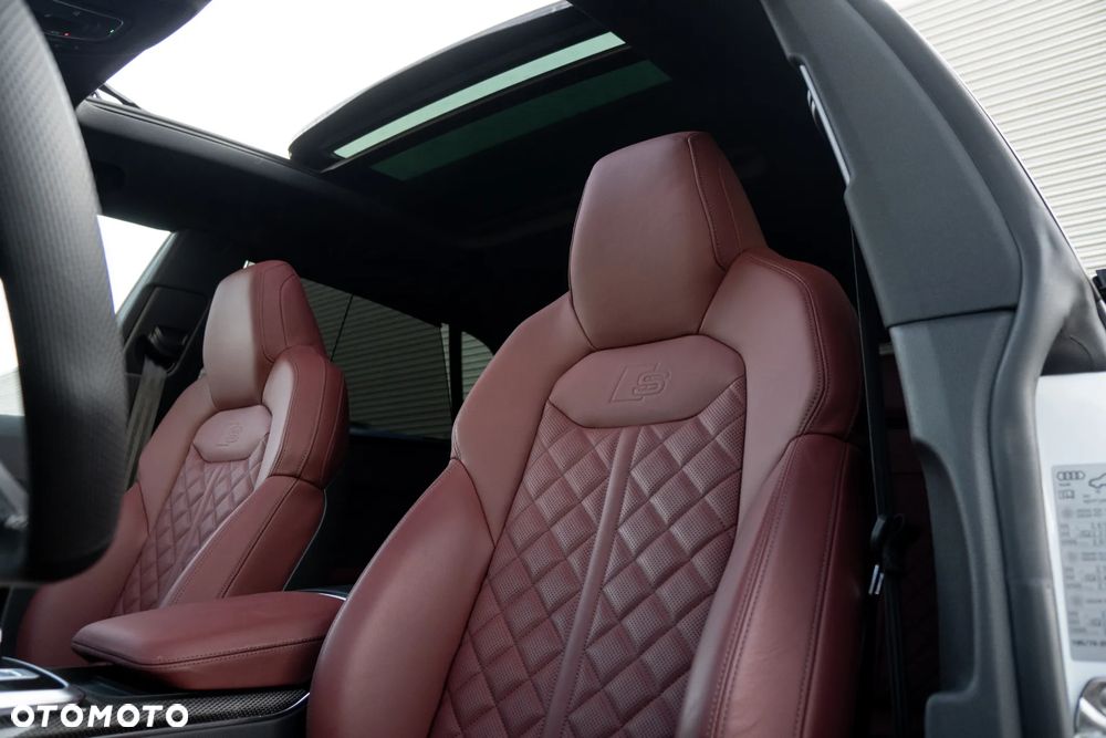 Audi SQ8 - 14