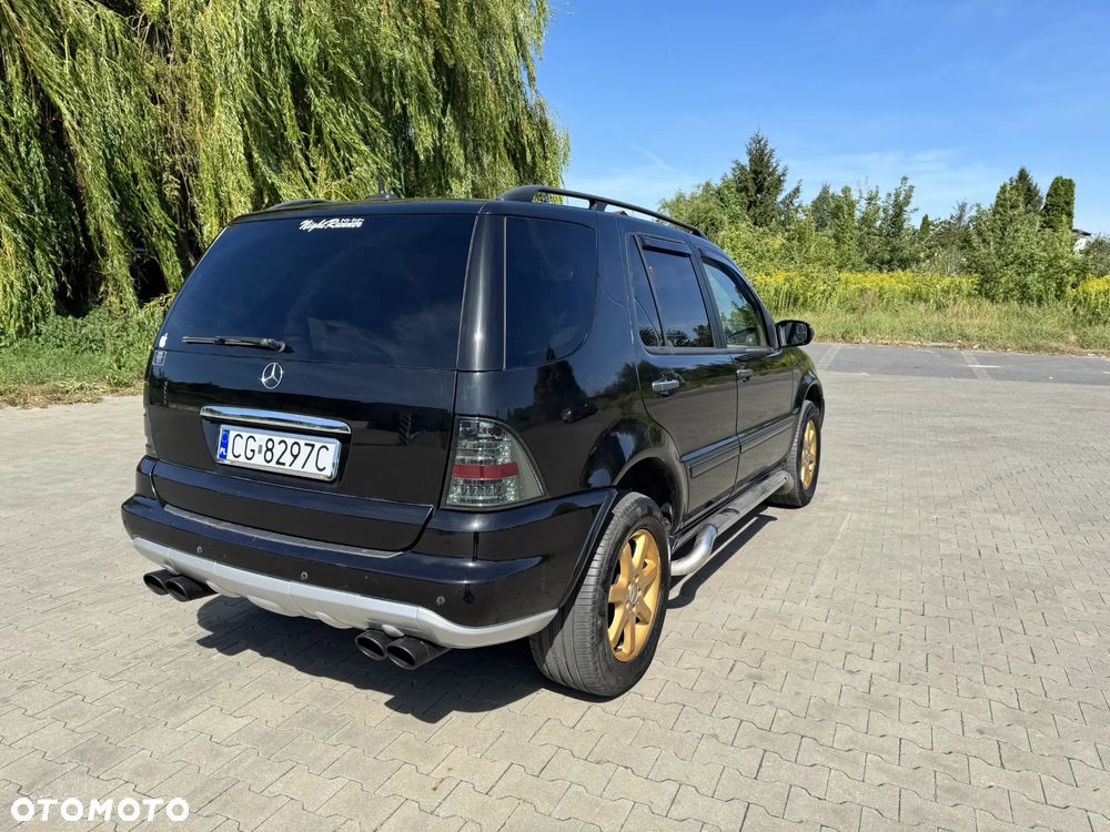 Mercedes-Benz ML 400 CDI - 12