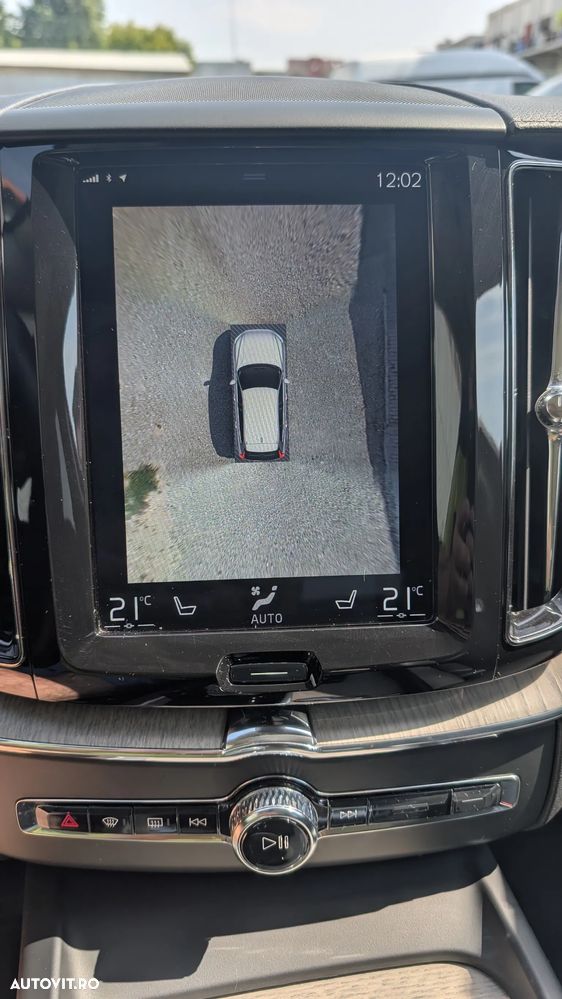 Volvo XC 60 Recharge T8 Twin Engine eAWD Inscription - 17