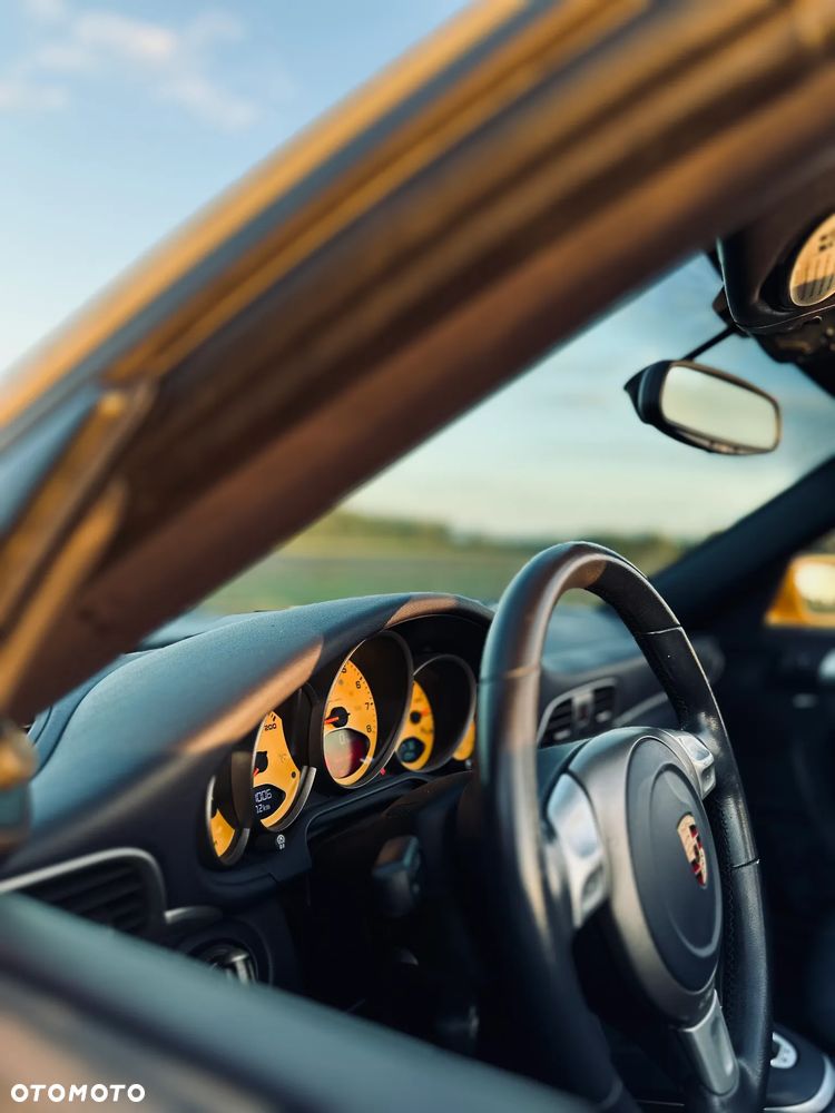 Porsche 911 Carrera S Tiptronic - 12