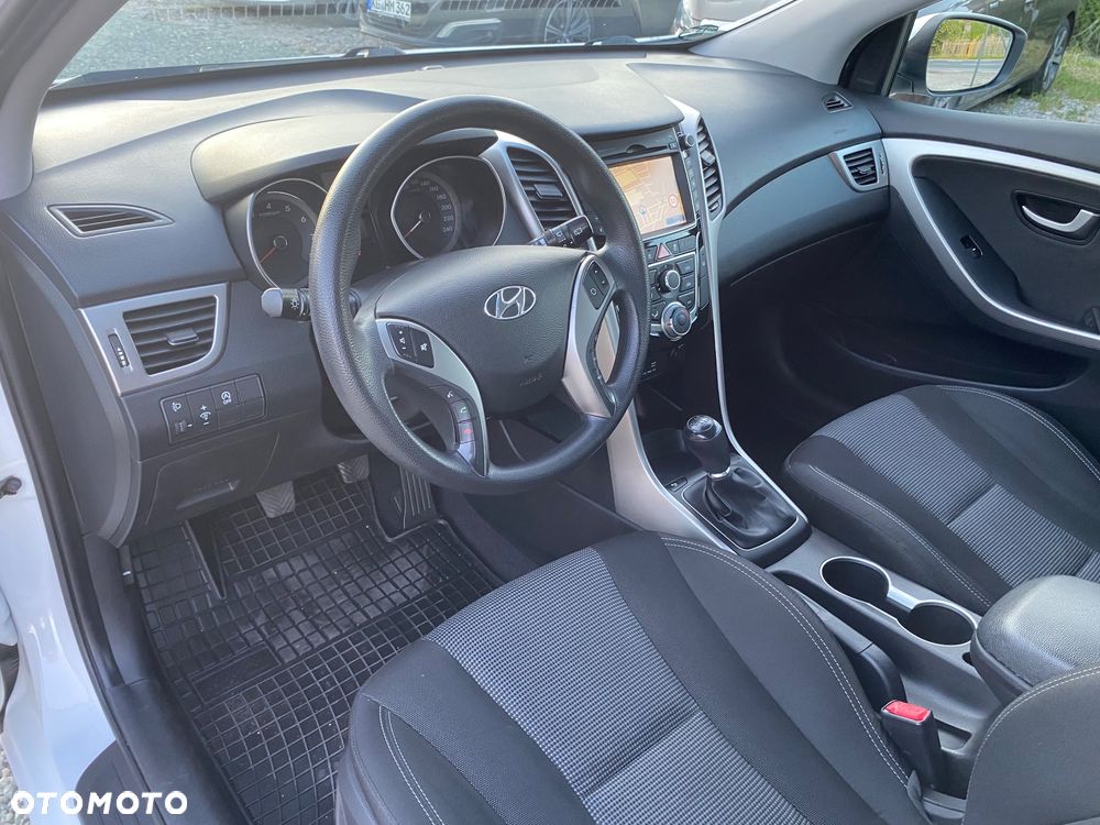Hyundai i30 blue 1.4 Style - 20