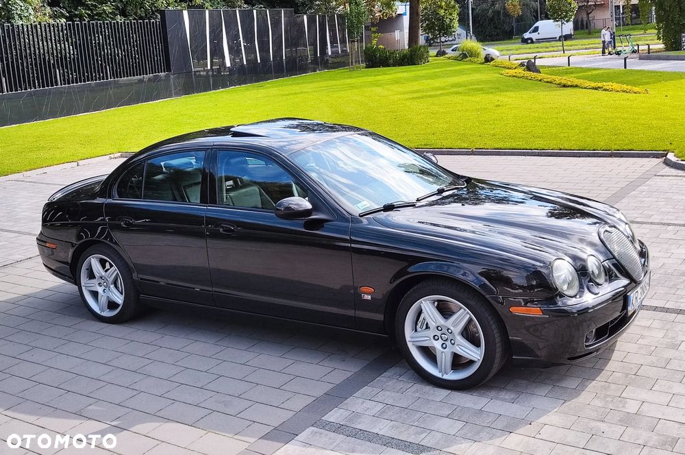 Jaguar S-Type - 8