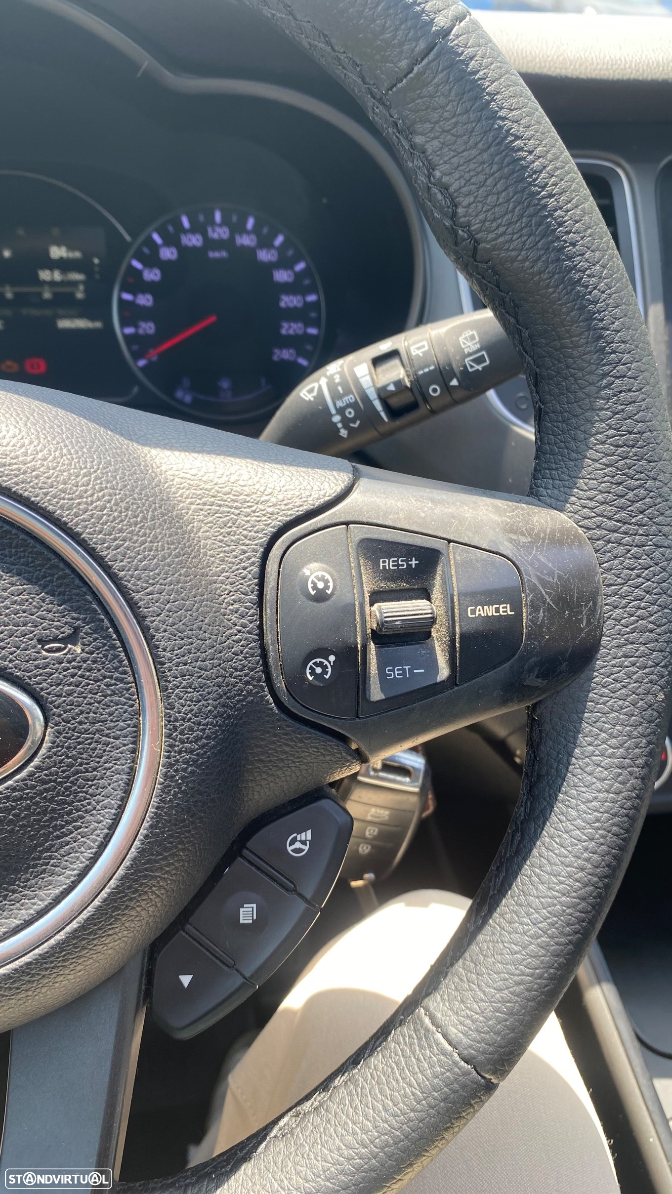 Kia Carens 1.7 CRDi ISG TX - 35