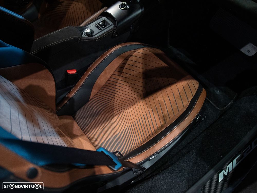 Maserati MC20 3.0 V6 - 24