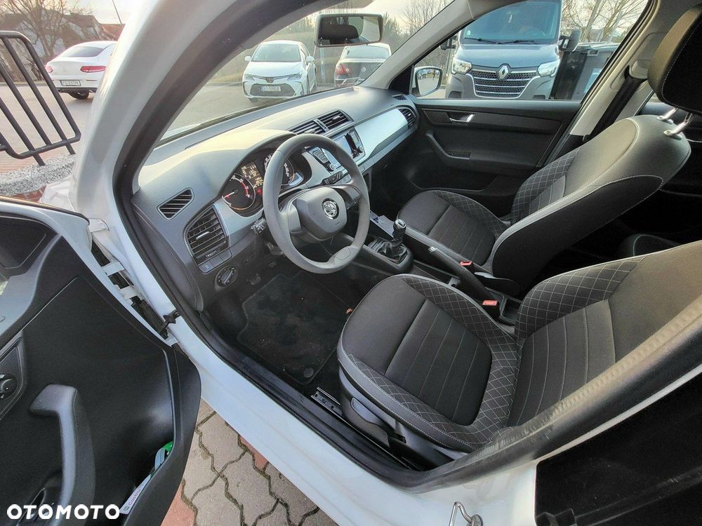 Skoda Fabia - 8