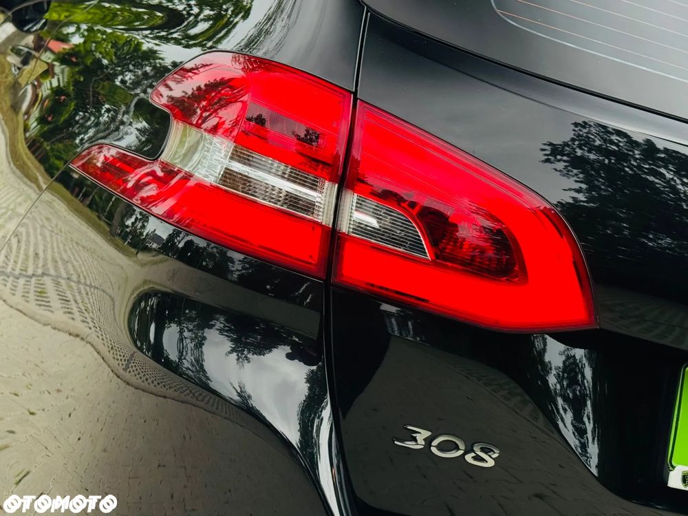 Peugeot 308 BlueHDi FAP 130 Stop & Start Allure - 23