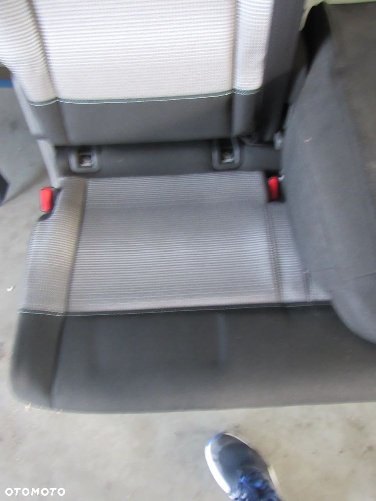citroen space tourer 3 rzad fotel przsówny - 4