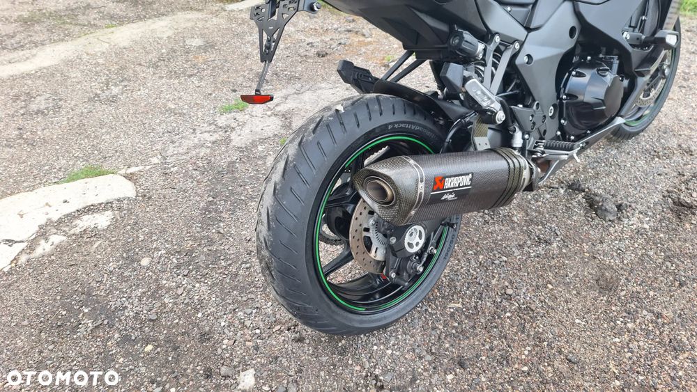 Kawasaki Ninja 1000 SX - 13
