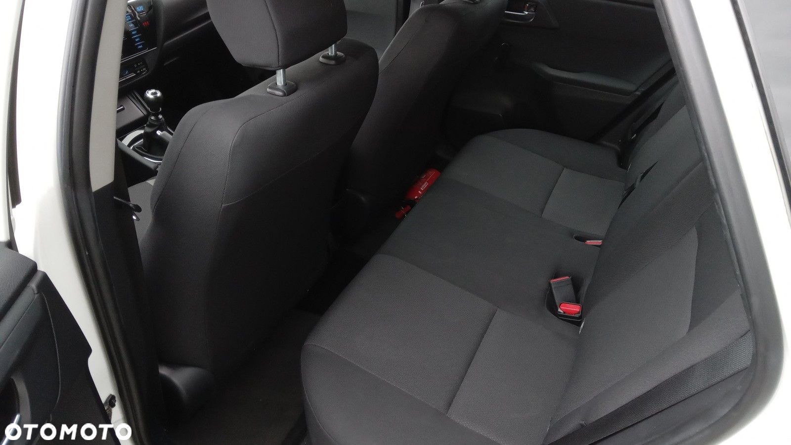 Toyota Auris 1.33 VVT-i Active - 22