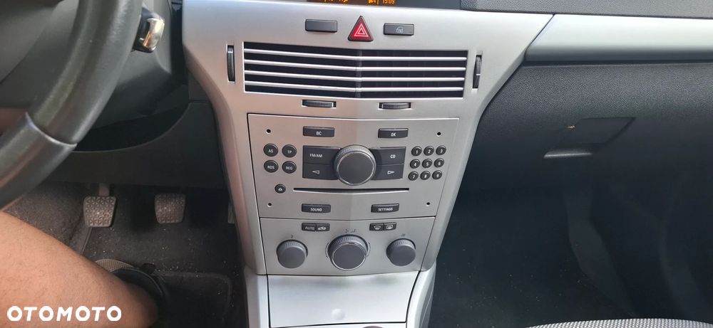 Opel Astra 1.6 - 13