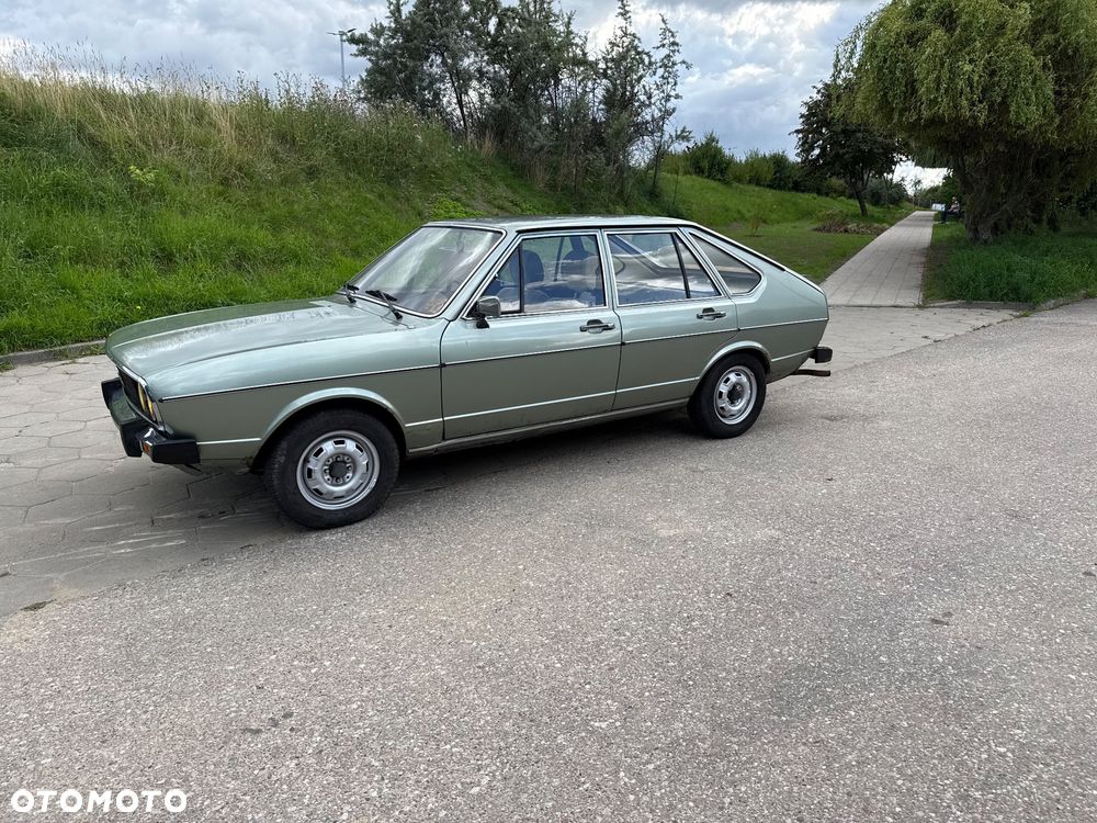 Volkswagen Passat - 25