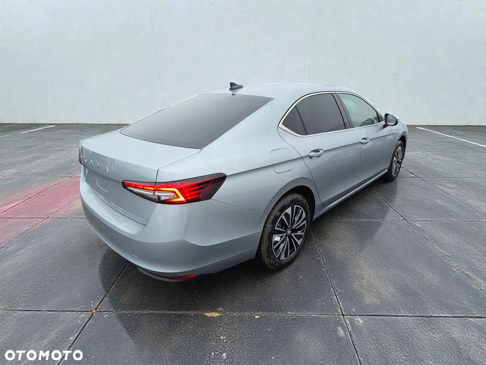 Skoda Superb 2.0 TDI SCR Edition 130 DSG - 7