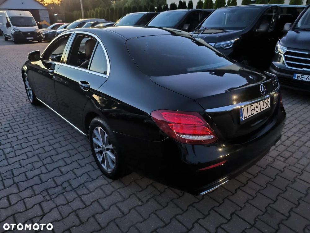 Mercedes-Benz Klasa E 200 d 9G-TRONIC - 37