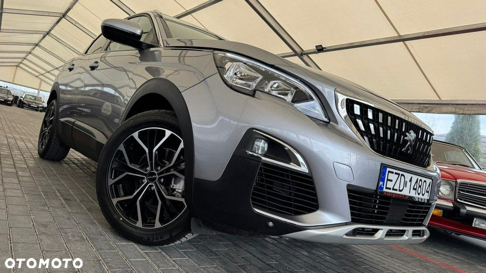 Peugeot 3008 1.2 PureTech Road Trip S&S - 2