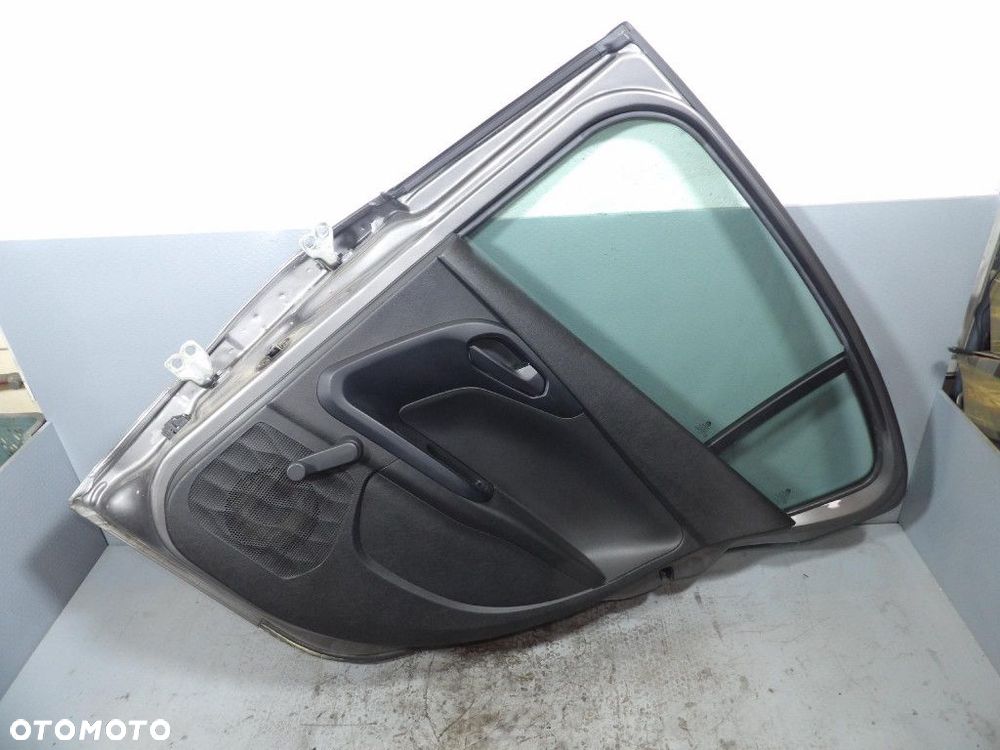 FIAT TIPO II SEDAN DRZWI TYŁ PRAWE 695/A - 6