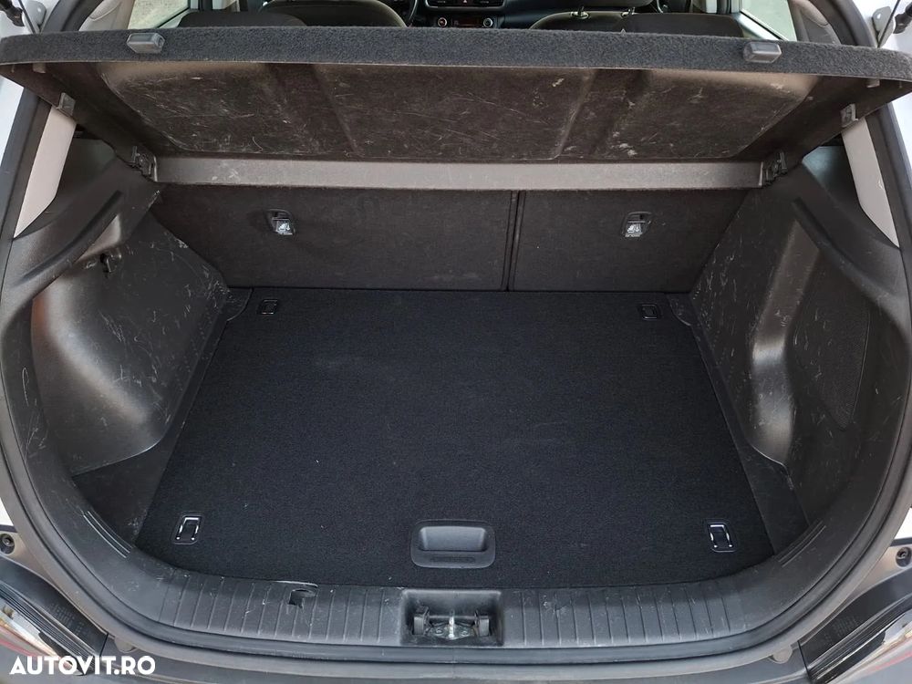 Hyundai KONA 1.6 GDI DCT Hybrid Advantage - 22