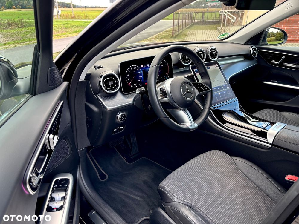 Mercedes-Benz Klasa C 200 d 9G-TRONIC - 29