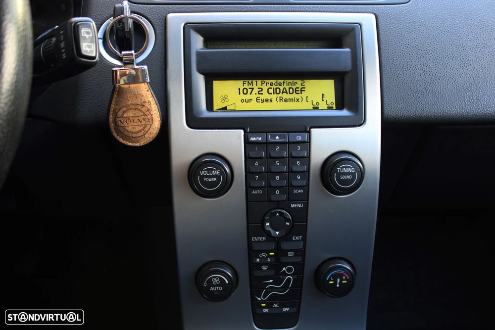 Volvo V50 2.0 D Nível 1 17 - 36