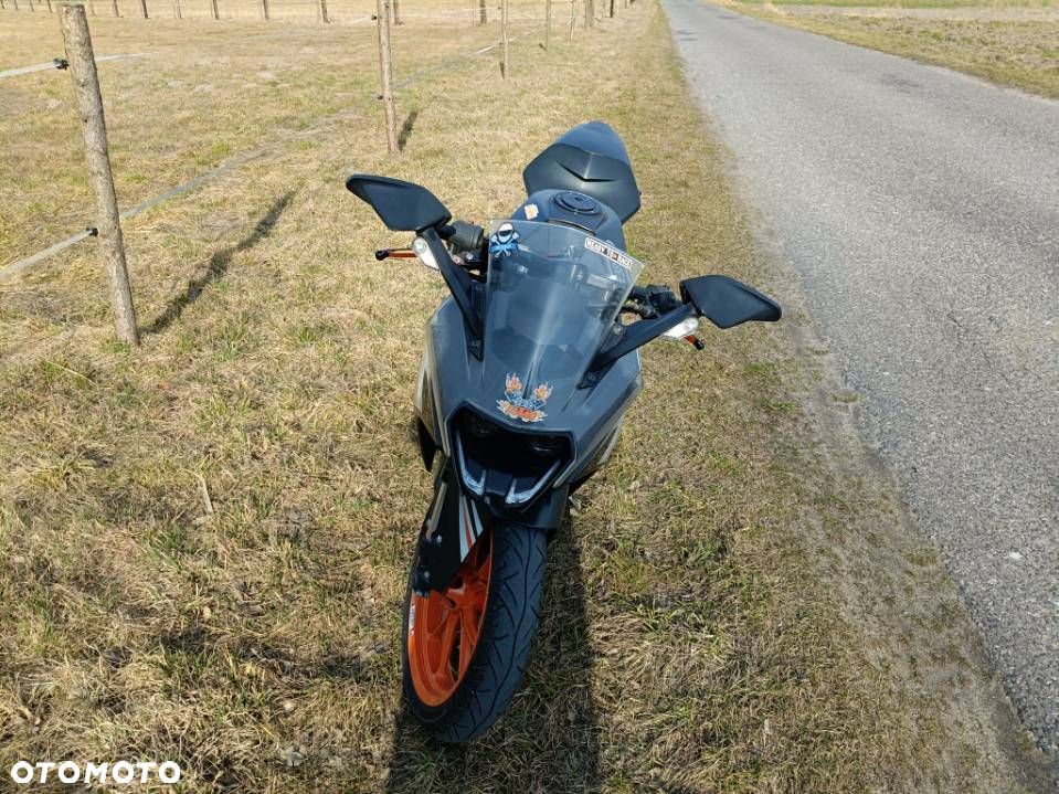 KTM RC 125 - 8