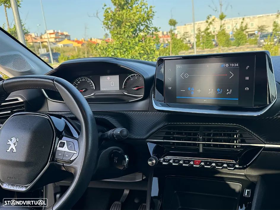 Peugeot 208 1.2 PureTech Active Pack - 11